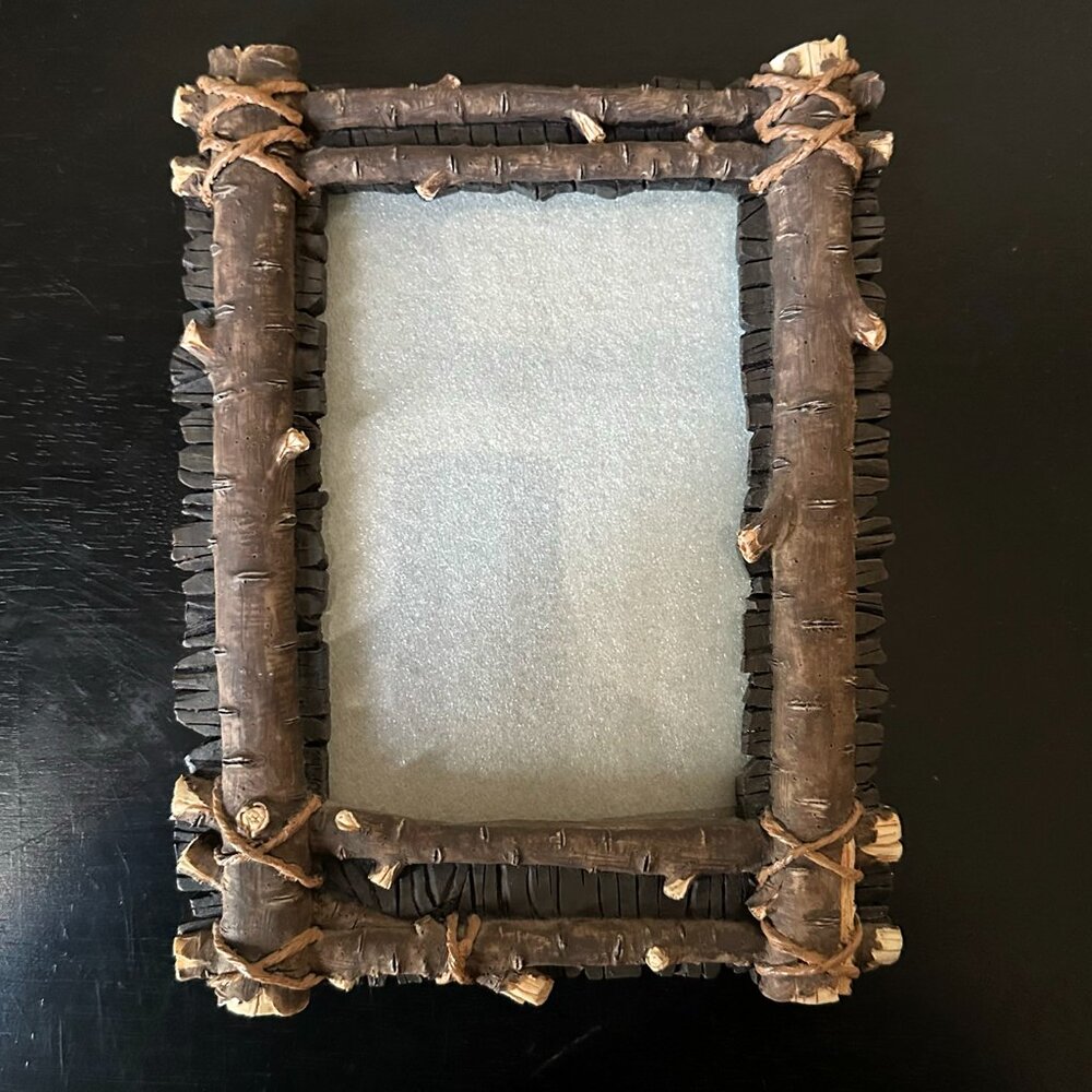 Vintage 90s “Wooden Stick” Tabletop Picture Frame for 4x6 Photo - Picture 9 of 13